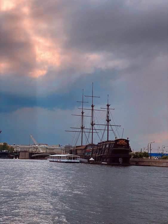 Санкт-Петербург: тур на выходные