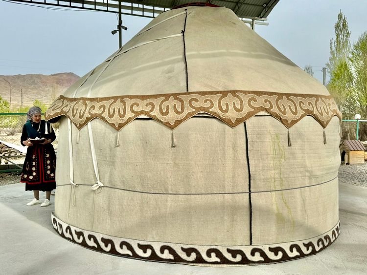 Вокруг озера Иссык-Куль за 6 дней